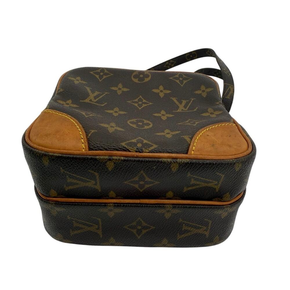 Louis Vuitton Monogram Amazone Crossbody - Picture 4 of 6